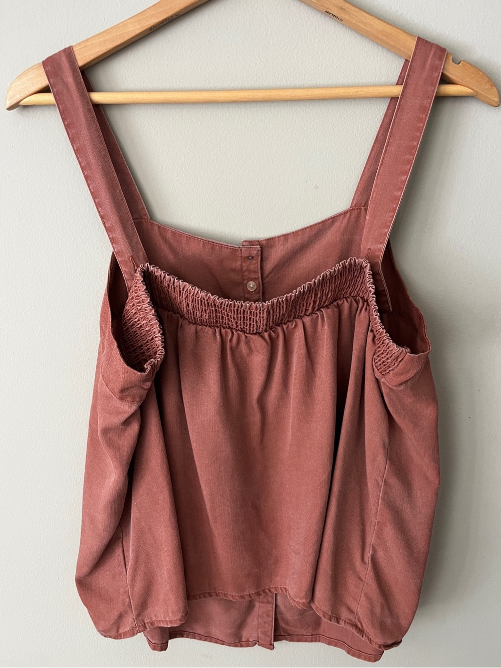 Old Navy Rust Red Button-Front Cami Tank - Picture 2 of 3